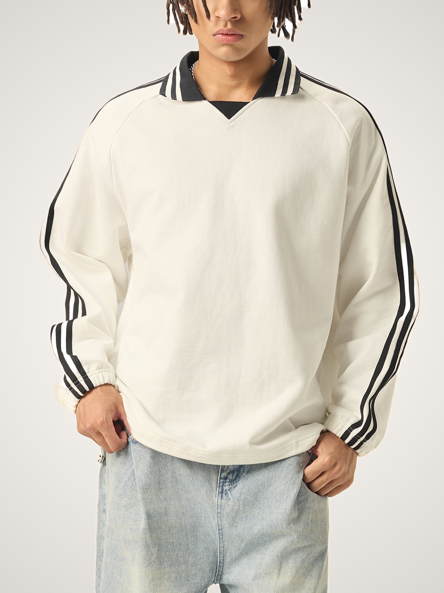 Edge Contrast Collar Sweatshirt